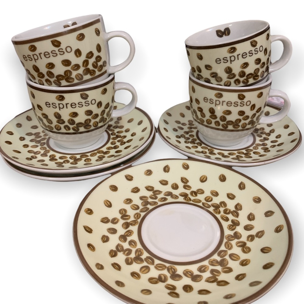 Espresso cups and saucers ☕️